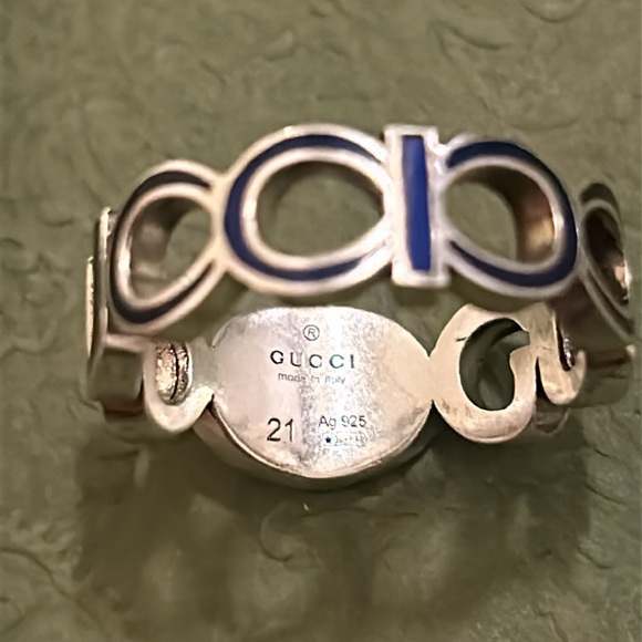 Gucci Unisex Sterling Silver Interlocking GG Logo Ring